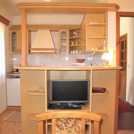 Spinka - Zab110 By Interhome * Cerveny Kostelec